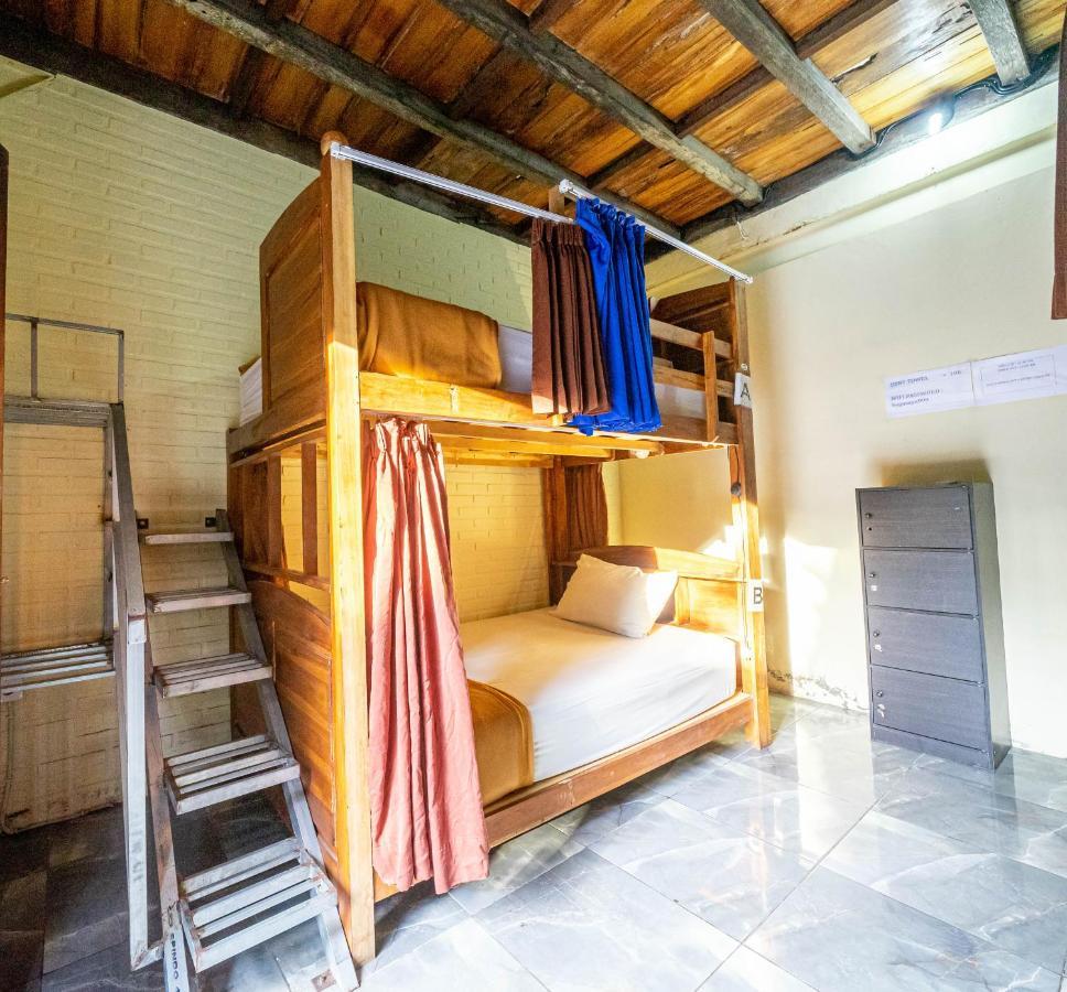 Tropical Canggu Hostel Kültér fotó