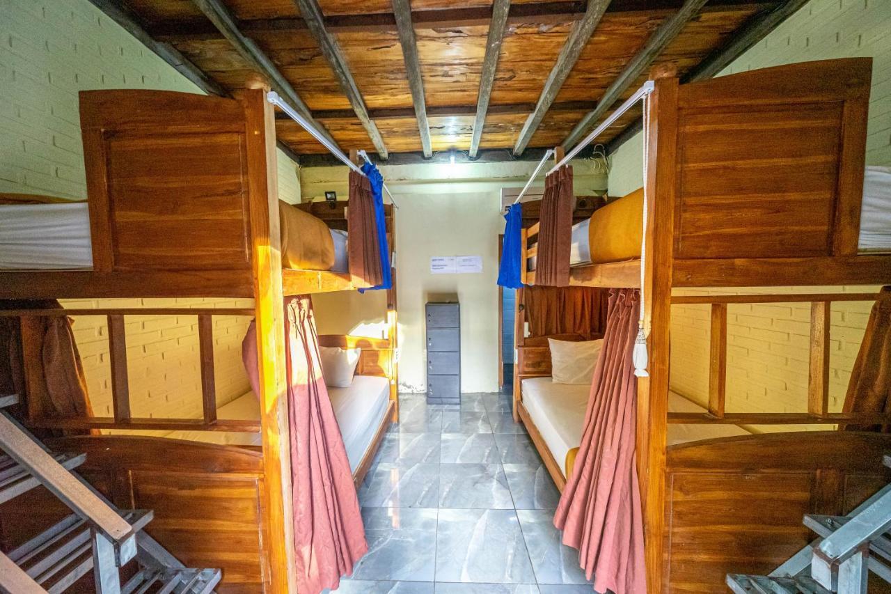 Tropical Canggu Hostel Kültér fotó