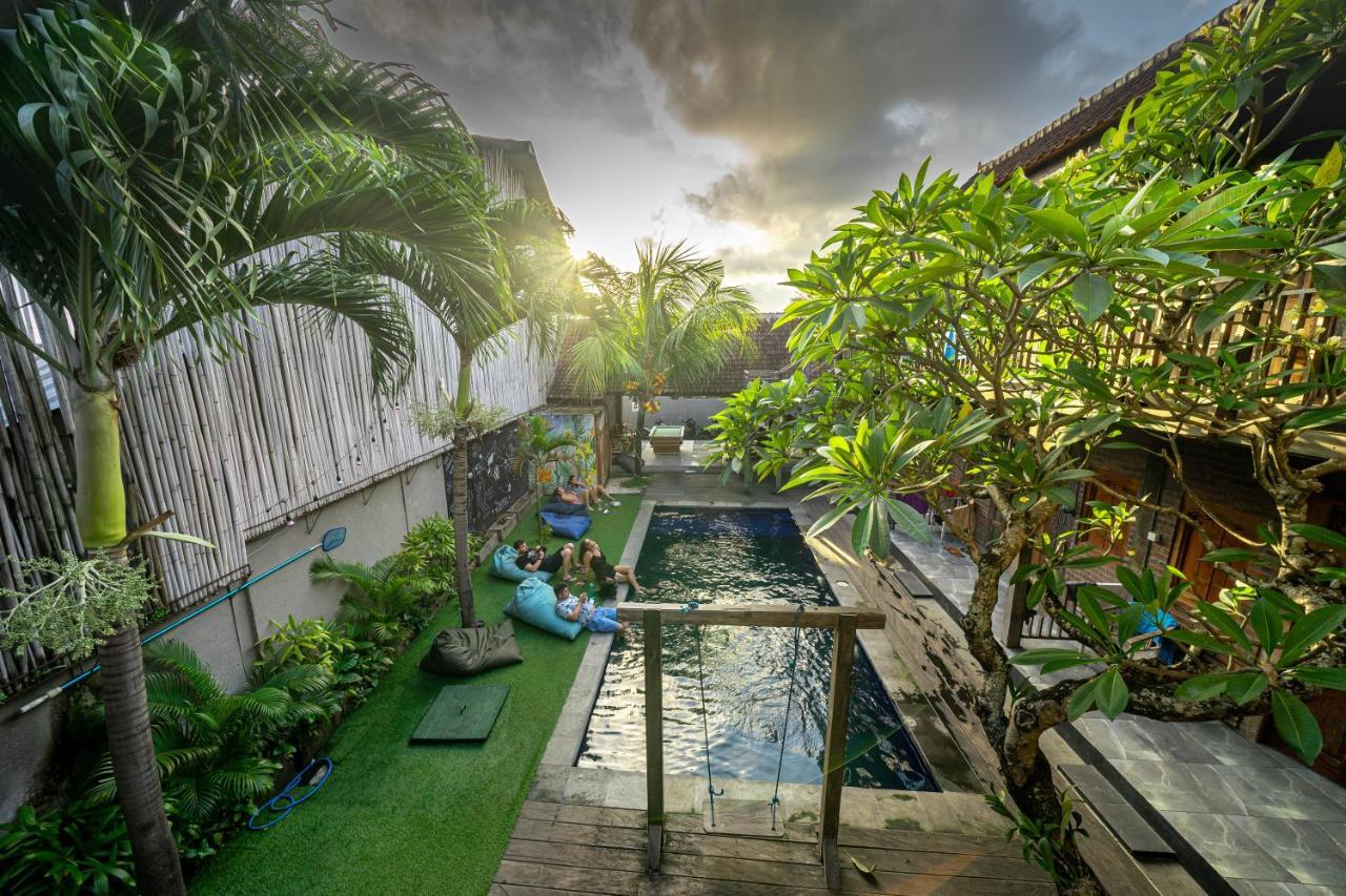 Tropical Canggu Hostel Kültér fotó